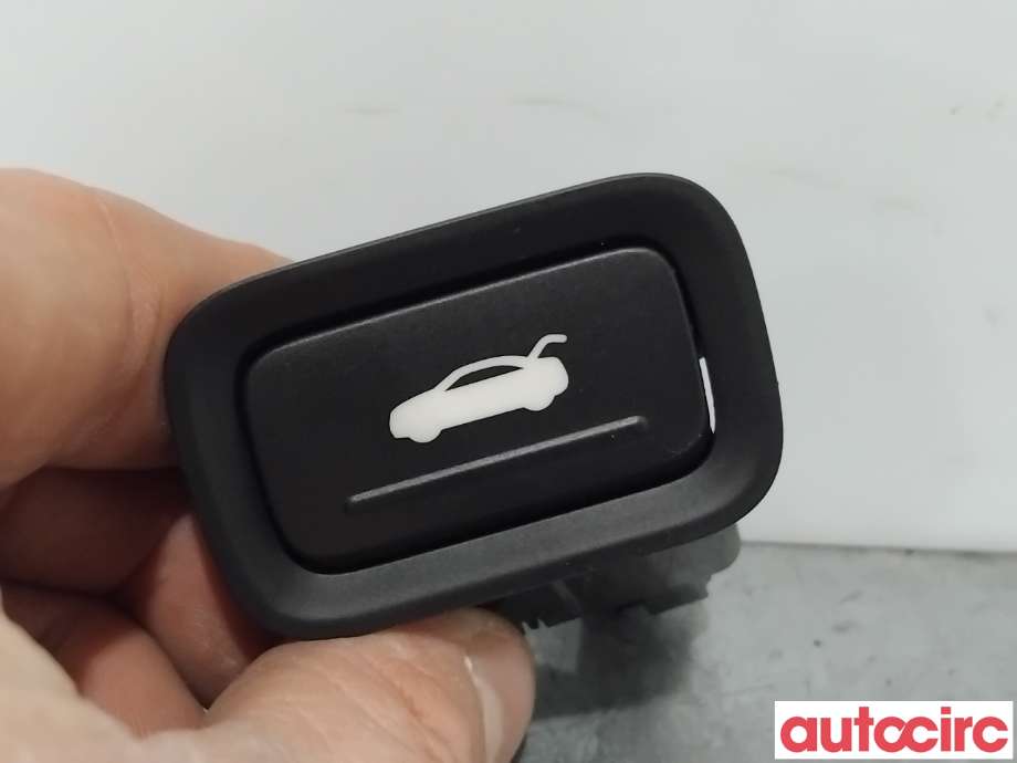 Bryter baklukeåpner til Hyundai i40, 2012-2017 (HYUNDAI|935553Z000RY)