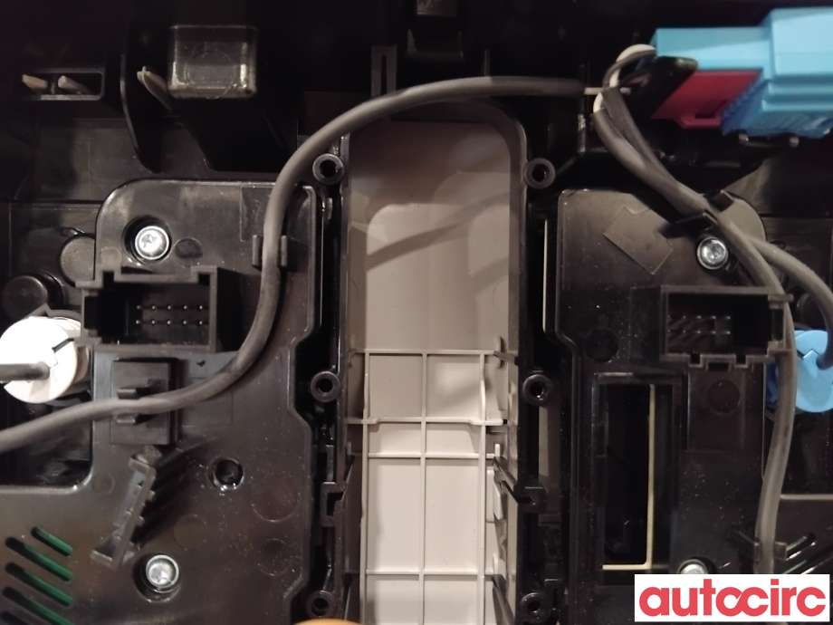 Taklyspanel til Audi A6, Allroad 2015-2019 (Type III, Fase 2) (C7) (C7) (AUDI|4G0947135B|)