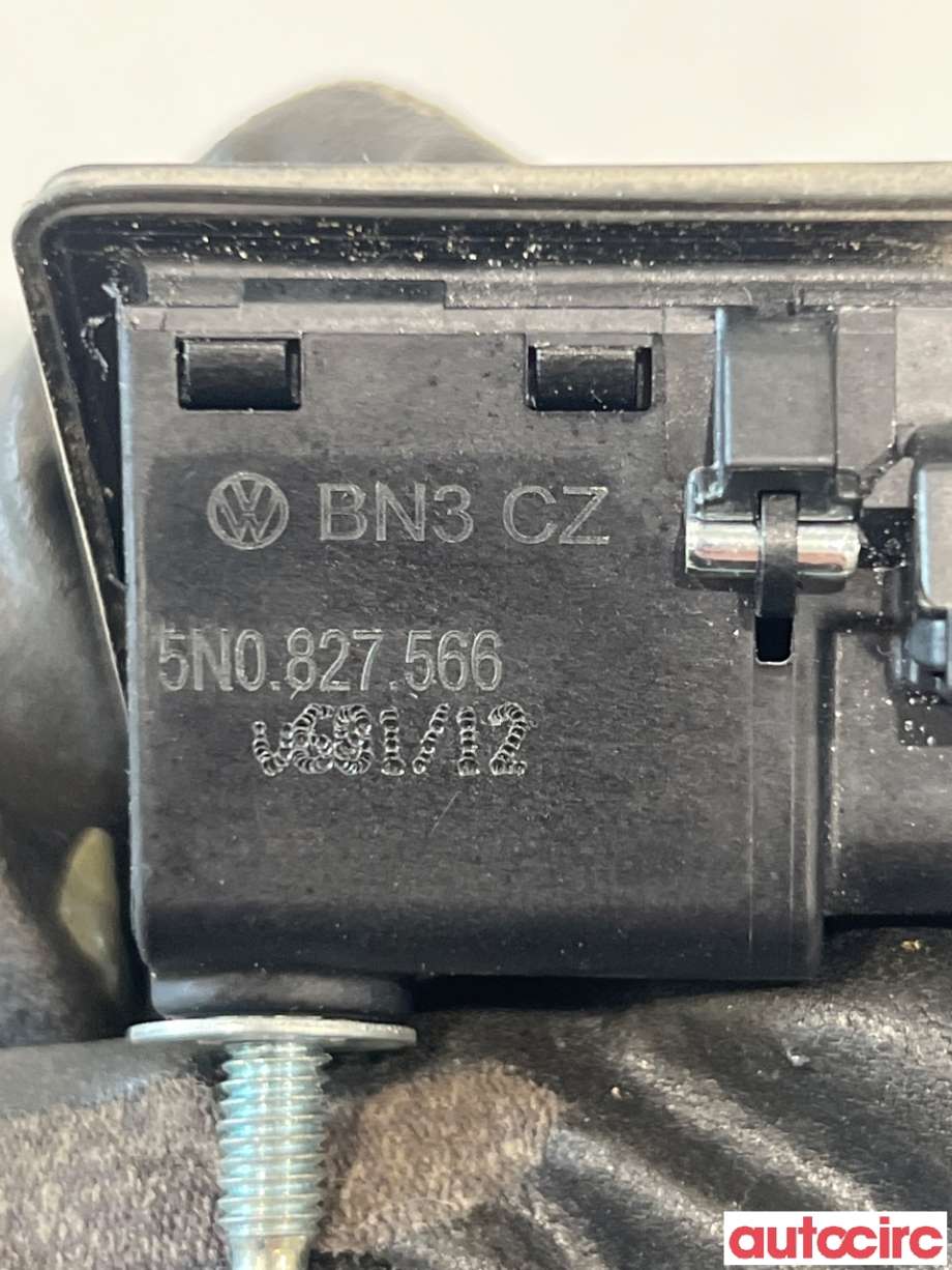 Bakluke/bakdør håndtak til VW Golf VI 2008-2012 (VOLKSWAGEN|5N0827566T||5N0827566)