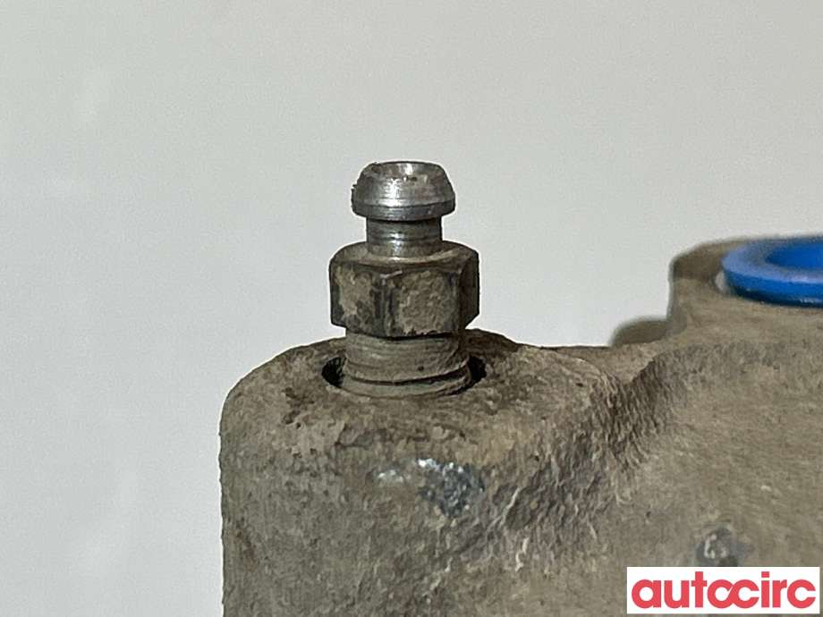 Bremsecaliper høyre foran til Toyota C-HR 2016-->> (TOYOTA|47730F4010|47721F9010)