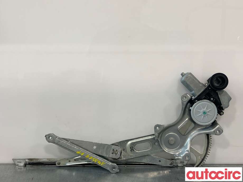 Ruteheis venstre foran til Toyota RAV4, 2013-2015 (Type IV, Fase 1) (TOYOTA|6980230280)