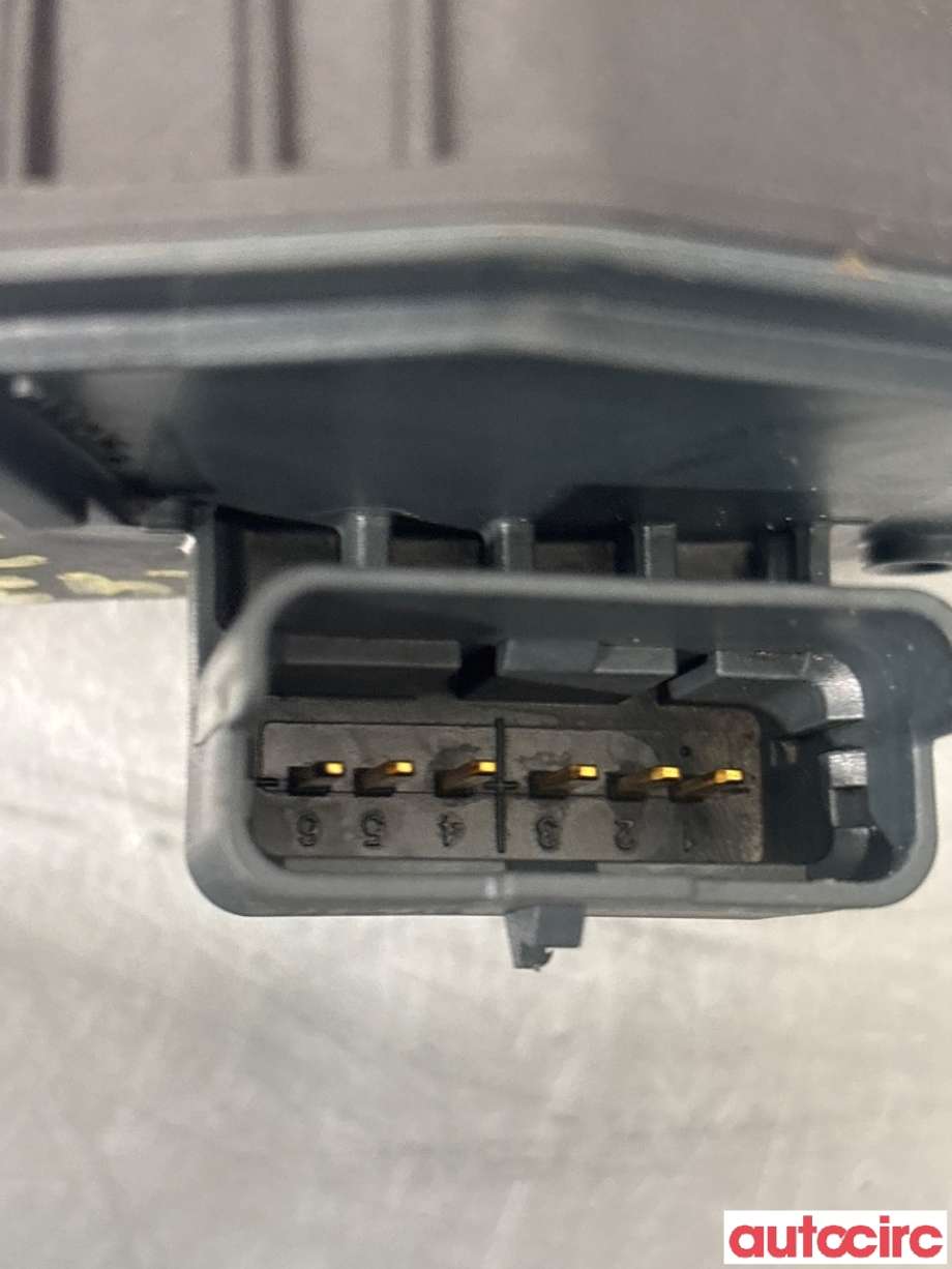 Spjeldhus til Citroën C3 2016-->> (Type III) (CITROEN|9673622380|)