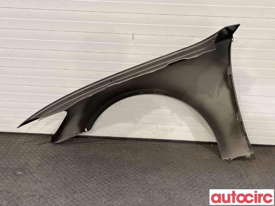 Skjerm høyre foran til Audi A6 2011-2014 (Type IV, Fase 1) (C7) (C7) (AUDI|4G0821102)