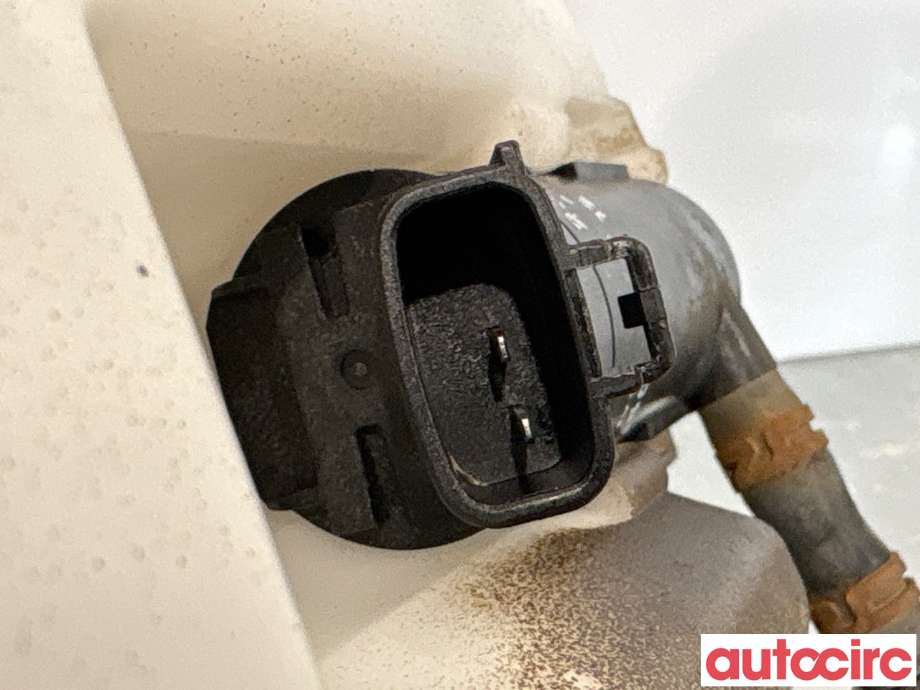 Spylertank til Toyota RAV4 2013-2015 (Type IV, Fase 1)  (TOYOTA|8535542100|060851-422|)