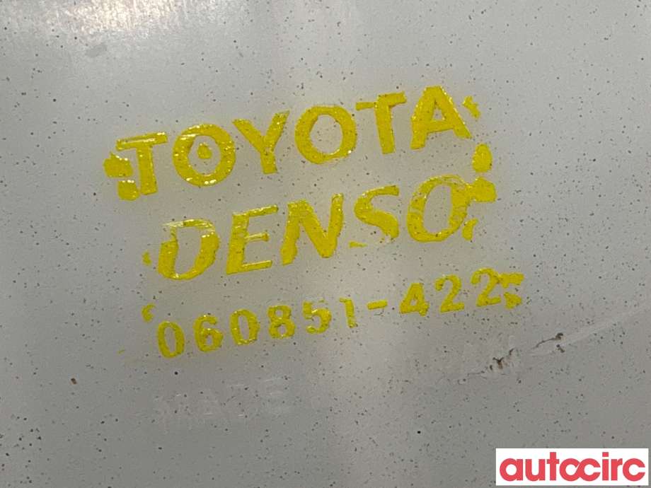 Spylertank til Toyota RAV4 2013-2015 (Type IV, Fase 1)  (TOYOTA|8535542100|060851-422|)