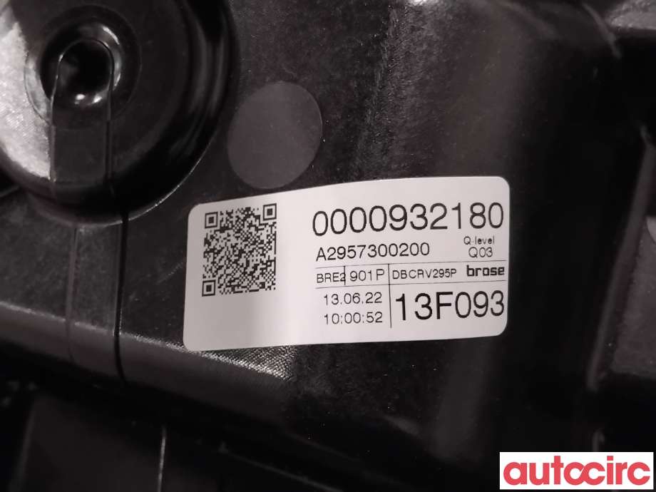 Ruteheis til Mercedes EQE 2022-->>  (MERCEDES|A2957303002||A2957300200)