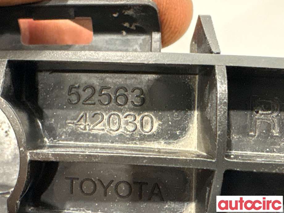 Diverse deler til Toyota RAV4 2013-2015 (Type IV, Fase 1) (TOYOTA|5256342030||52563-42030)