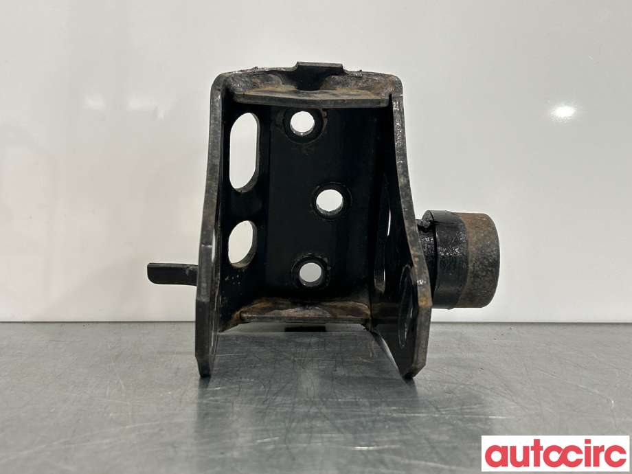 Motorfeste til Toyota RAV4 2013-2015 (Type IV, Fase 1) (TOYOTA|1231126130|)