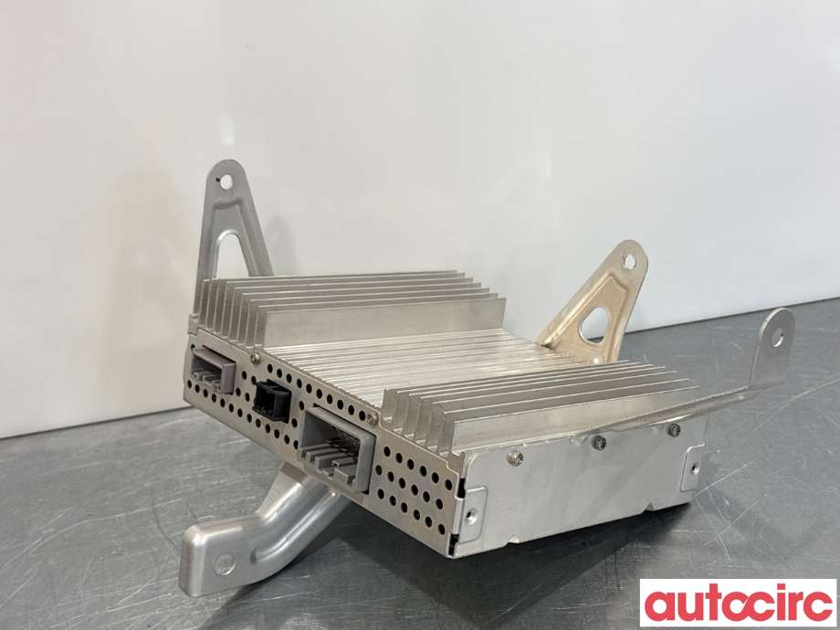 Bilstereo forsterker til Tesla Model 3 2018-2023 (Fase 1)  (TESLA|1079748-00-E|)