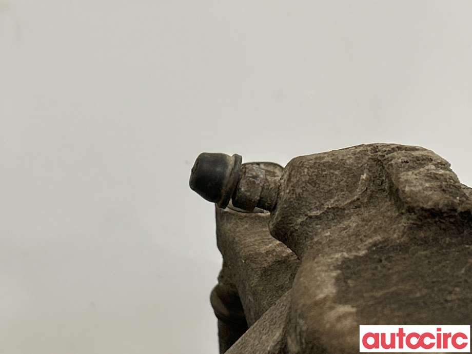Bremsecaliper høyre foran til Toyota RAV4 2013-2015 (Type IV, Fase 1) (TOYOTA|4773042091|)