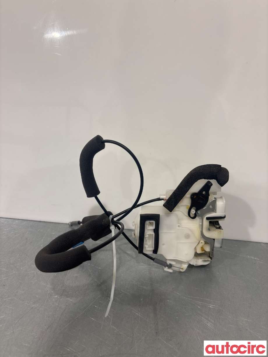 Låsekasse høyre bak til Subaru Outback 2009-2014 (Type IV)  (SUBARU|61035AJ020|)