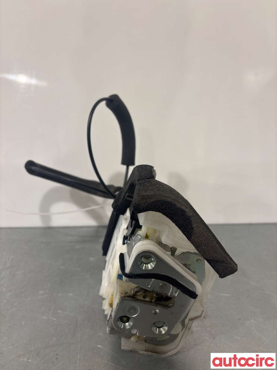 Låsekasse høyre bak til Subaru Outback 2009-2014 (Type IV)  (SUBARU|61035AJ020|)