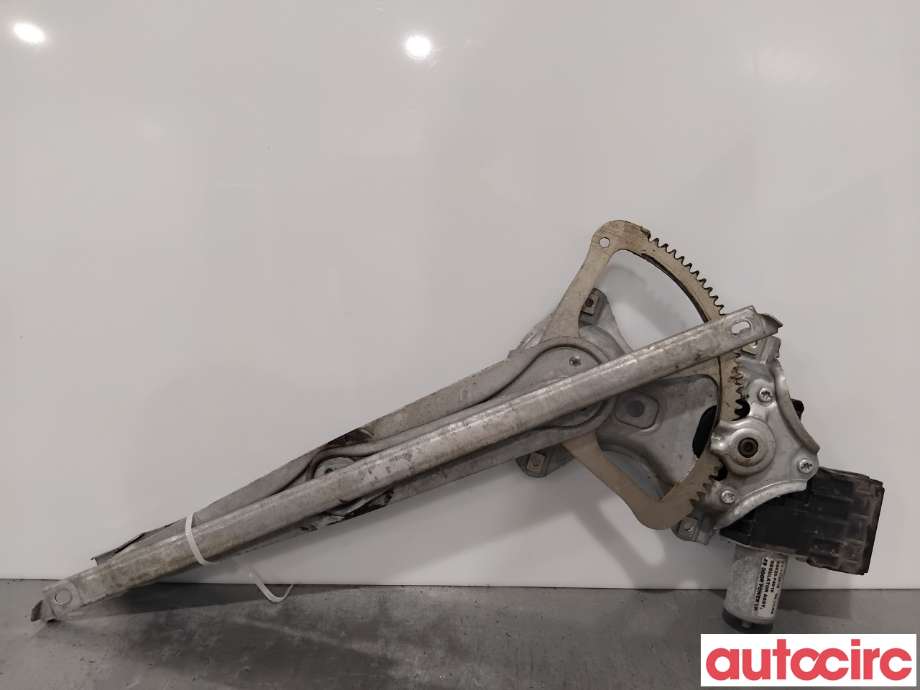 Ruteheis venstre foran til Toyota C-HR 2016-->> (TOYOTA|69820F4010|AE062020-3900|85720-F4010)