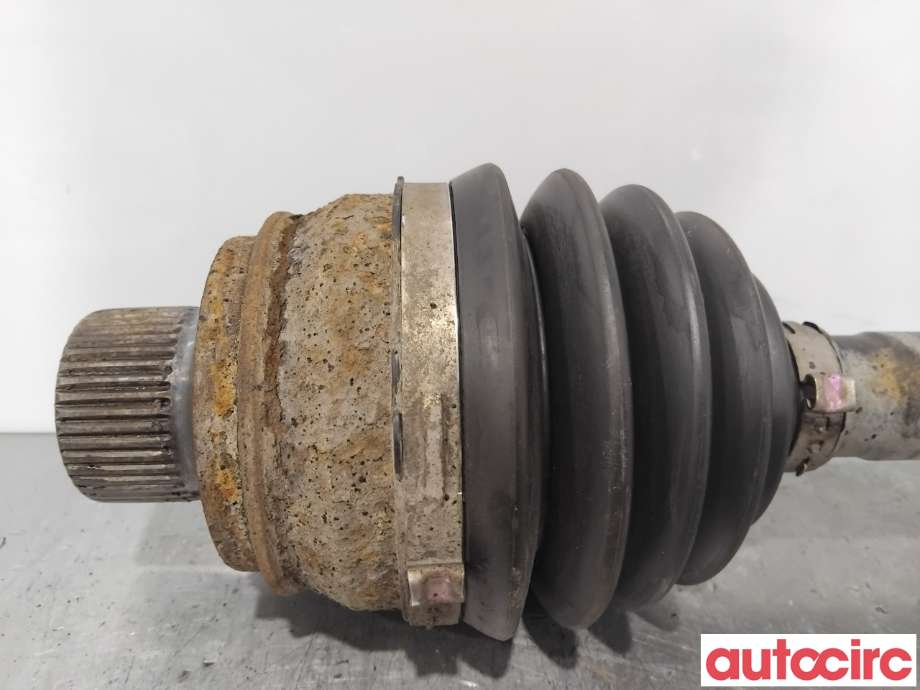 Drivaksel venstre foran til Audi A6, Allroad 2015-2019 (Type III, Fase 2) (C7) (C7) (AUDI|4G0407271F|)