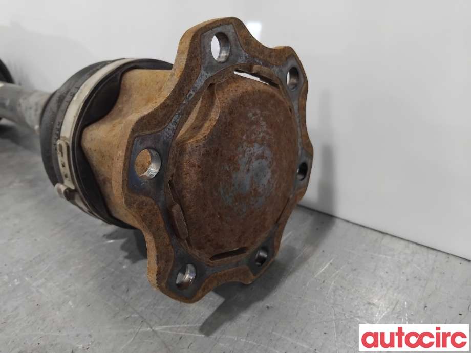 Drivaksel venstre foran til Audi A6, Allroad 2015-2019 (Type III, Fase 2) (C7) (C7) (AUDI|4G0407271F|)