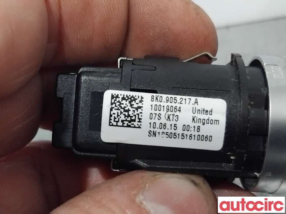 Bryter start/stopp til Audi Q5 2012-2017 (Type I, Fase 2)  (AUDI|8K0905217A|)