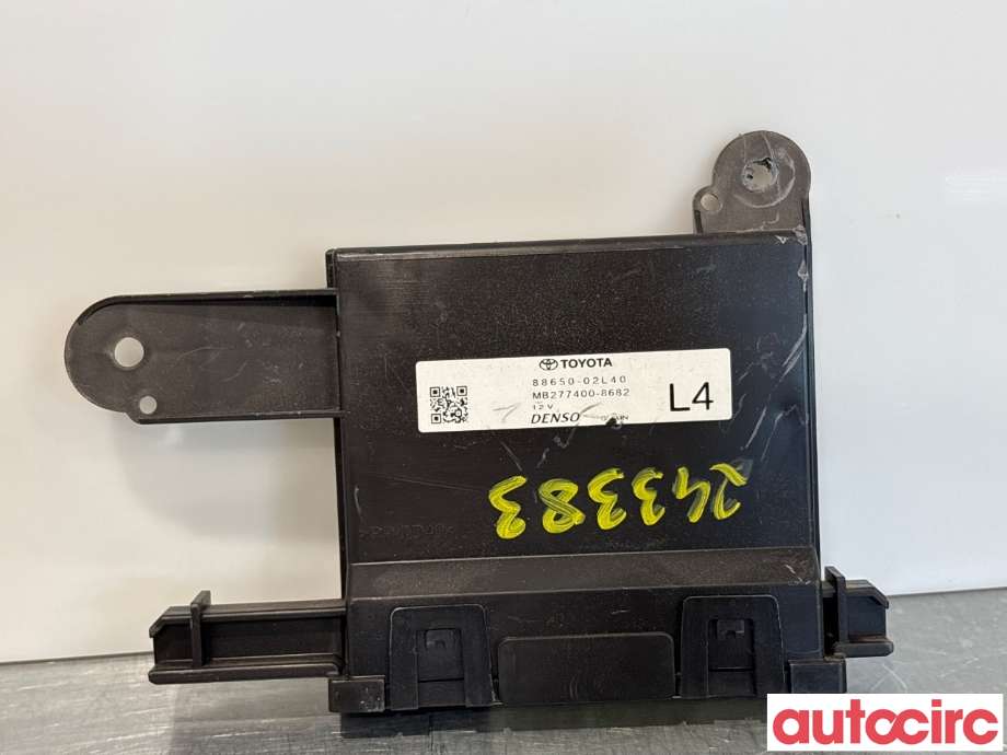 Styreenhet klima/aircondition til Toyota Corolla, 2019-->> (TOYOTA|8865002L40)