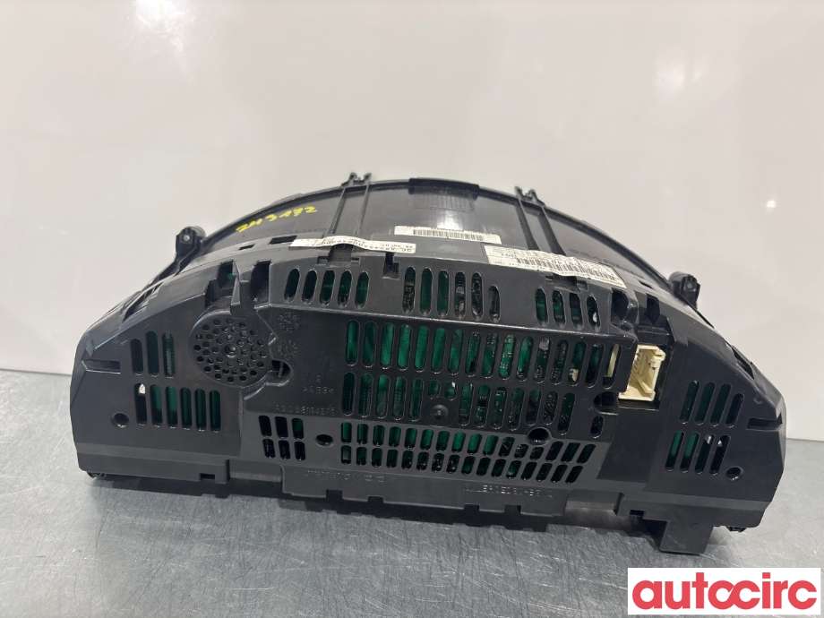 Instrumentpanel til Mercedes C-Klasse 2007-2011 (Fase 1) (W204) (W204) (MERCEDES|A2045403448||A2045400848)
