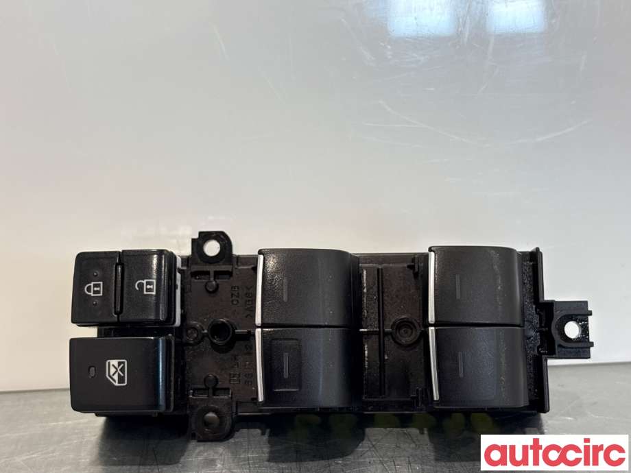 Bryter ruteheis til Toyota Corolla, 2019-->> (TOYOTA|8404002160)