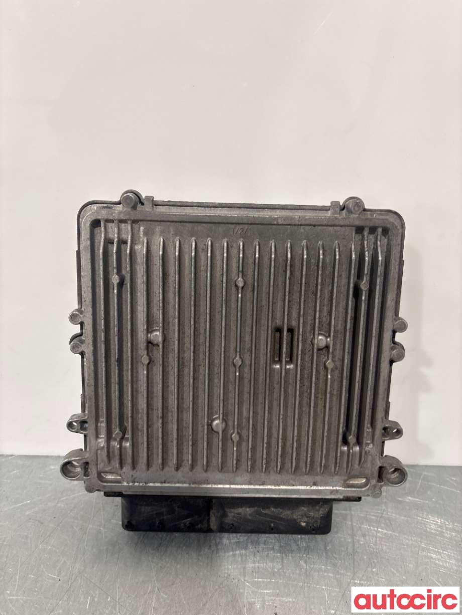 Styreenhet motor til Mercedes R-Klasse 2006-2013 (W251) (W251) (MERCEDES|A6421506791|0281013385)