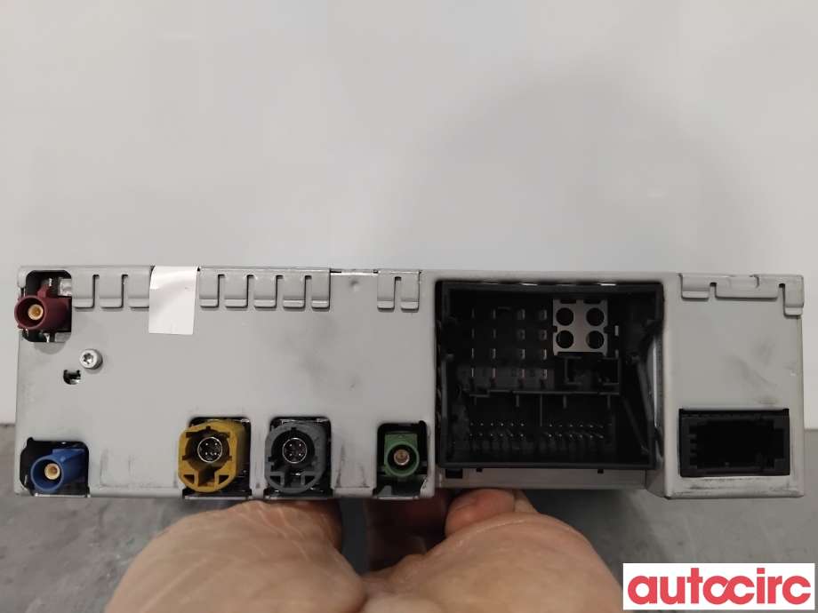 Bilstereo navigasjon til Audi Q5 2012-2017 (Type I, Fase 2)  (AUDI|8R1035670K|HBA516)