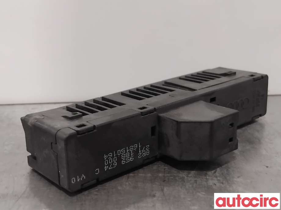 Bryter diverse til Audi Q5 2012-2017 (Type I, Fase 2)  (AUDI|8R2959674C|)