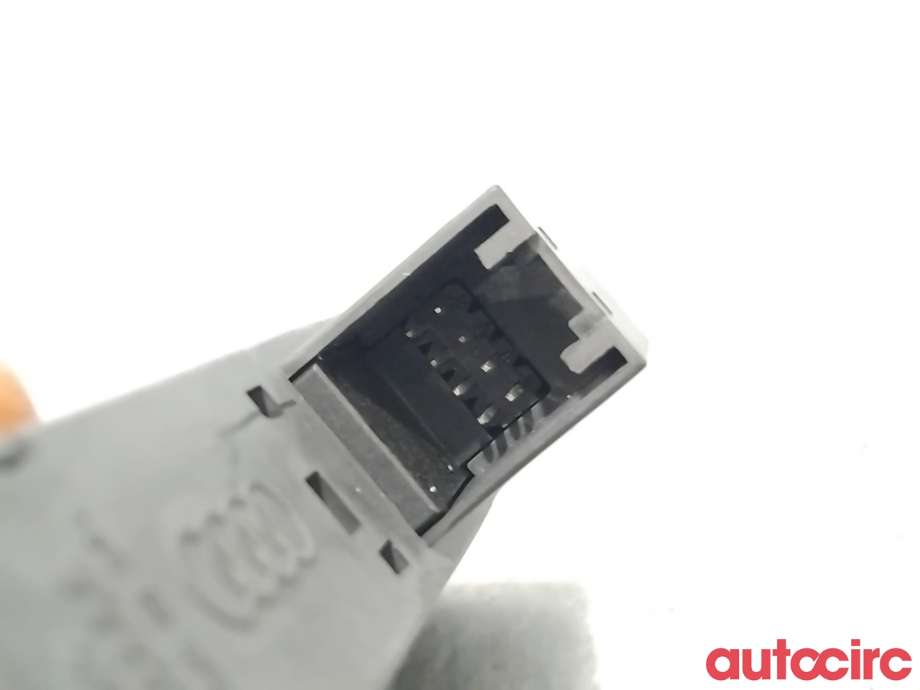 Bryter diverse til Audi Q5 2012-2017 (Type I, Fase 2)  (AUDI|8R2959674C|)