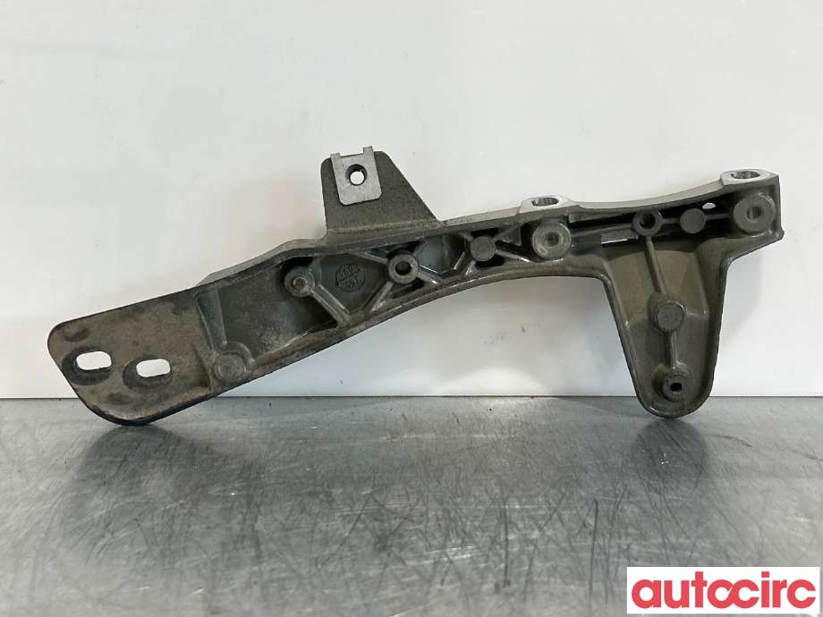 Frontplate øvre til Mercedes EQE 2022-->>  (MERCEDES|A2956205101|)