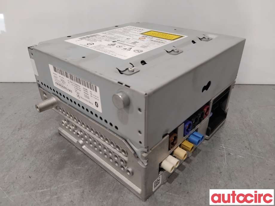 Bilstereo navigasjon til Mercedes C-Klasse 2014-2018 (Fase 1) (W205) (W205) (MERCEDES|A2059000541|HBM109|A2059005426)