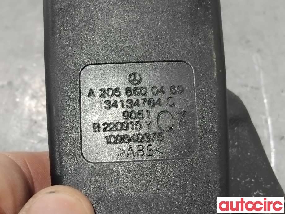 Sikkerhetsbeltelås baksete til Mercedes C-Klasse 2014-2018 (Fase 1) (W205) (W205) (MERCEDES|A2058600469||A2058609401)