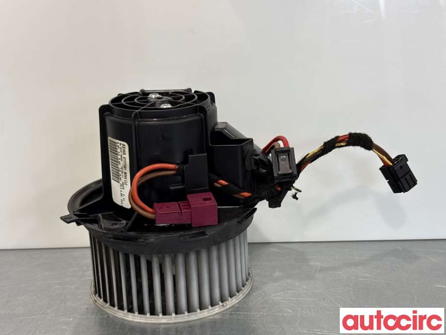 Varmeapparat motor til Mercedes C-Klasse 2011-2014 (Fase 2) (W204) (W204) (MERCEDES|A2128200708|V7771001|)
