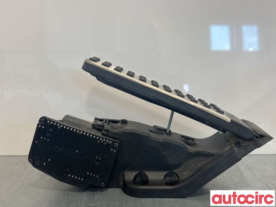 Pedal gass til Mercedes C-Klasse 2014-2018 (Fase 1) (W205) (W205) (MERCEDES|A2223002400)