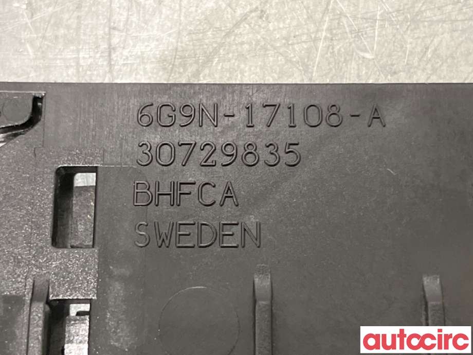 Diverse deler til Volvo XC70 2008-2013 (Type II, Fase 1)  (VOLVO|30729835|6G9N-17108-A)
