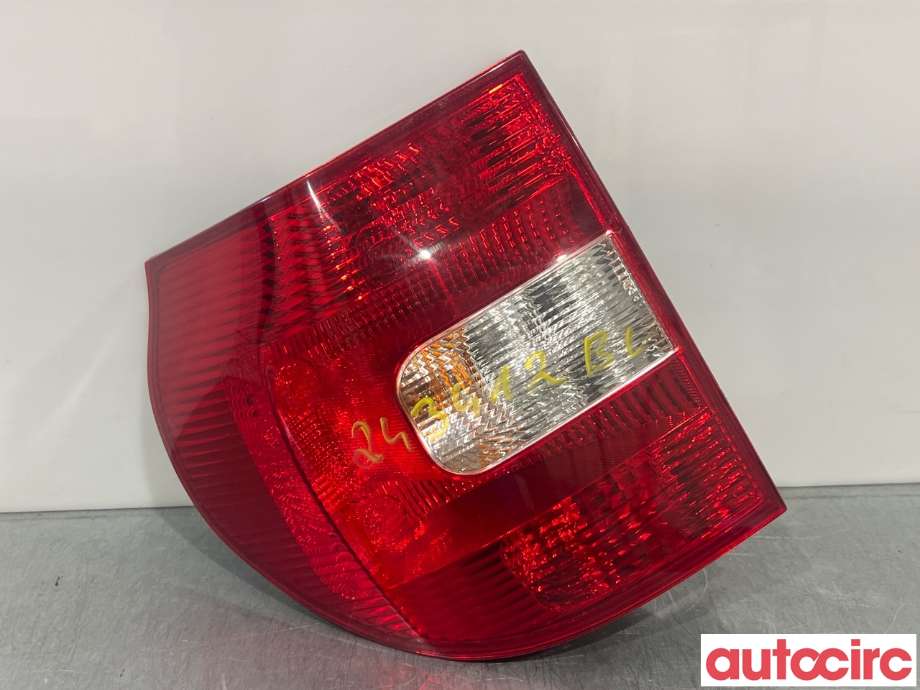 Baklykt venstre til Škoda Yeti, 2009-2013 (Fase 1) (SKODA|5L0945111)