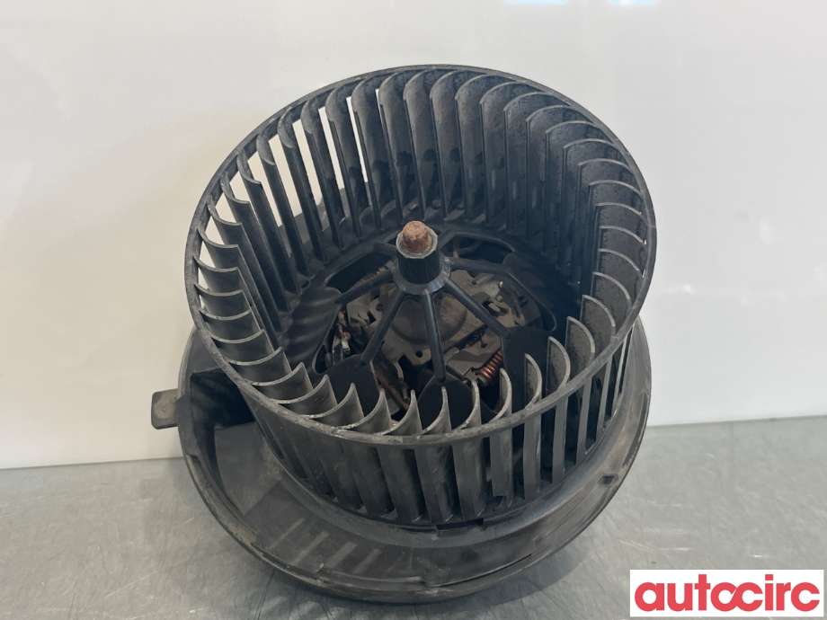 Varmeapparat motor til VW Caddy 2010-2015 (Type III, Fase 2) (VOLKSWAGEN|1K1819015E)