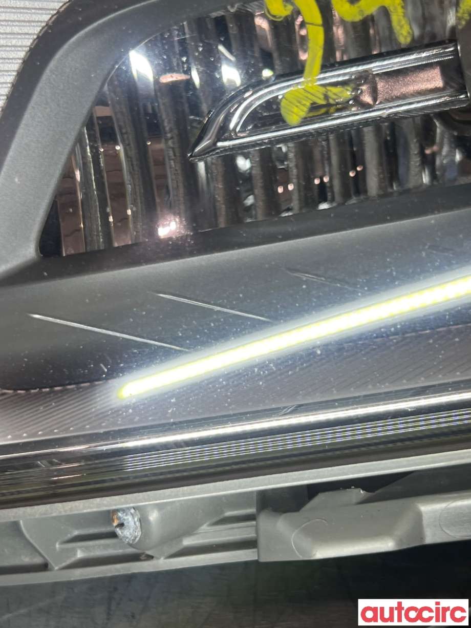 Frontlykt venstre halogen til Hyundai Kona 2017-2021 (Type I, Fase 1) (HYUNDAI|92101J9150|)