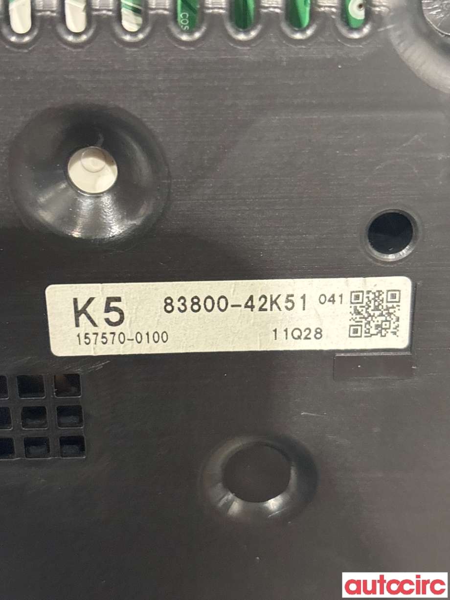 Instrumentpanel til Suzuki Swift 2005-2010 (SUZUKI|83800-42K51|157570-0100)