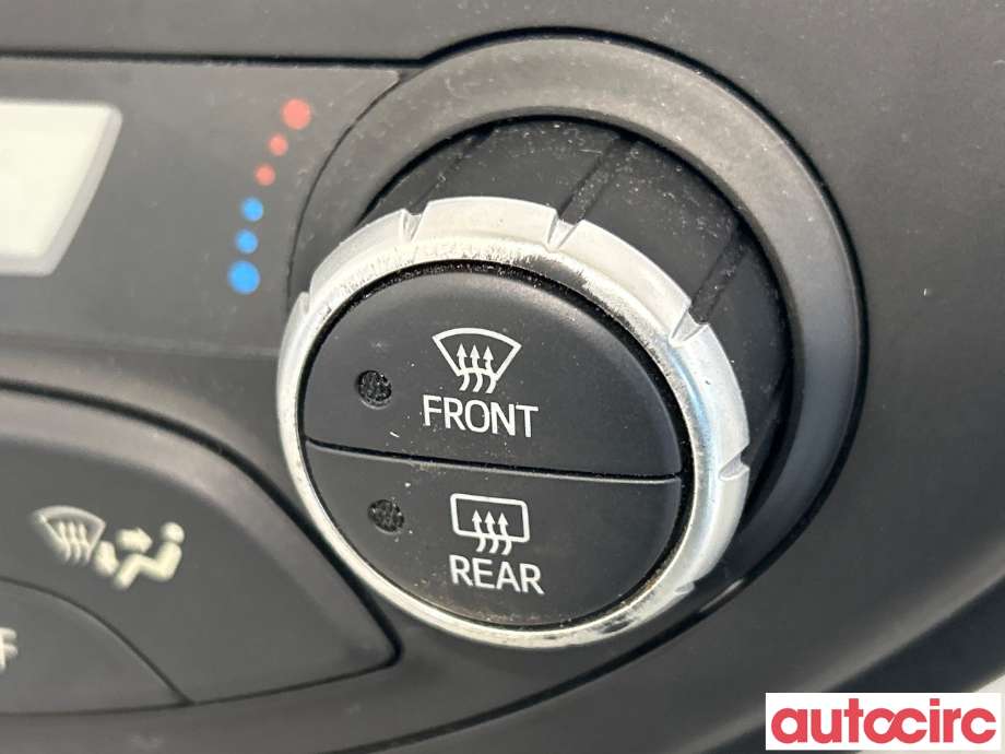 Varmeapparat betjening til Toyota Yaris 2014-2020 (Type III, Fase 2)  (TOYOTA|559000D800C3||55900-0D800)
