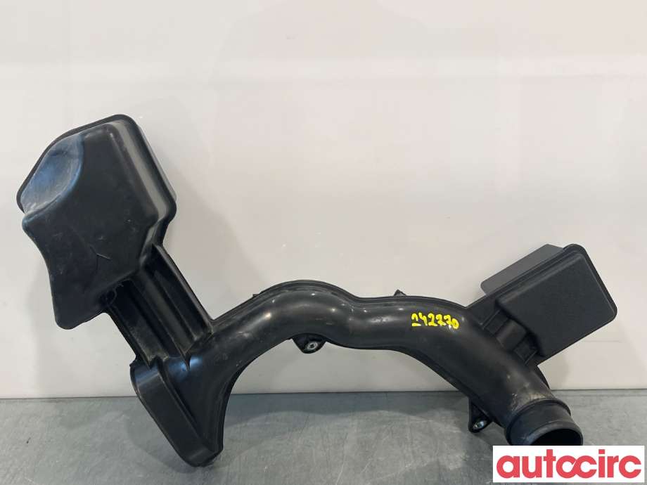 Diverse deler til Toyota Prius 2016-2023 (Type IV) (combi) (combi) (TOYOTA|1775137110||17751-37110)