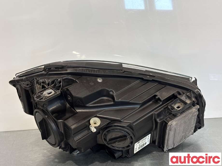 Frontlykt venstre halogen til Mercedes A-Klasse 2012-2018 (W176) (W176) (MERCEDES|A1768202761|1EX010818-21|A1768201161)