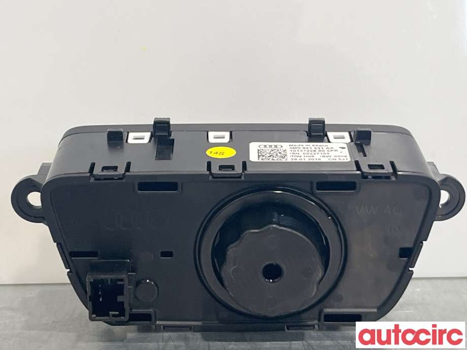 Bryter lys til Audi A4 2015-2019 (Type V, Fase 1) (B9) (B9) (AUDI|4M0941531AA)