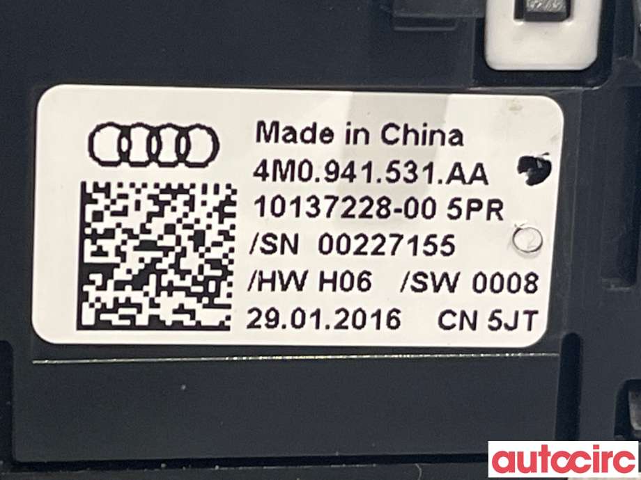 Bryter lys til Audi A4 2015-2019 (Type V, Fase 1) (B9) (B9) (AUDI|4M0941531AA)
