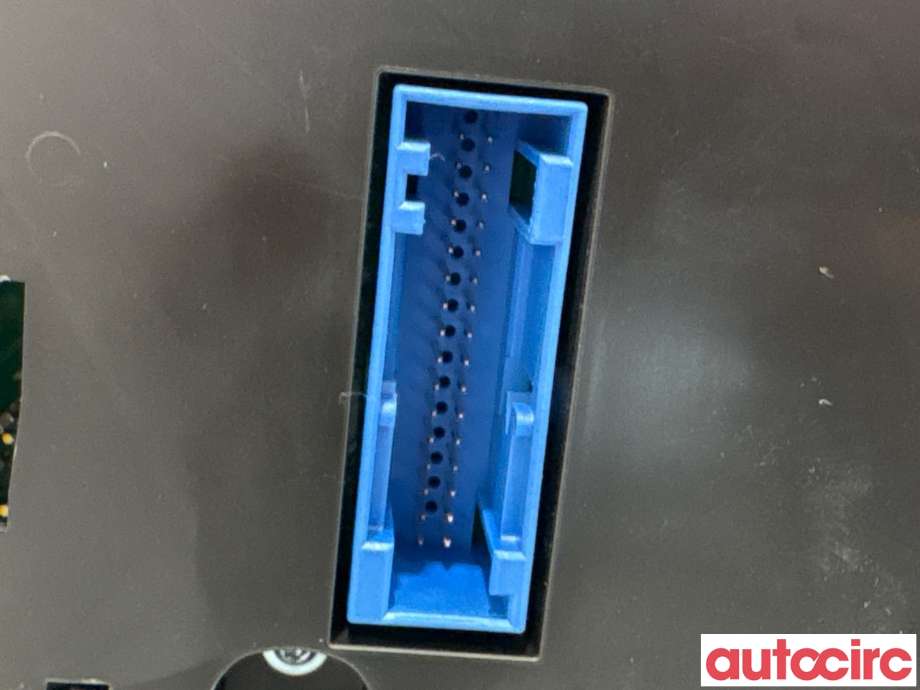 Instrumentpanel til Škoda Yeti 2009-2013 (Fase 1) (SKODA|5L0920800D|)