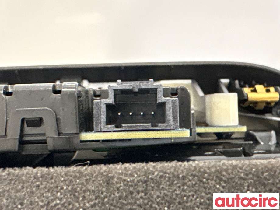 Dashbord friskluftdyse til Tesla Model 3 2018-2023 (Fase 1)  (TESLA|1111072-00-C||1087928-00-B)