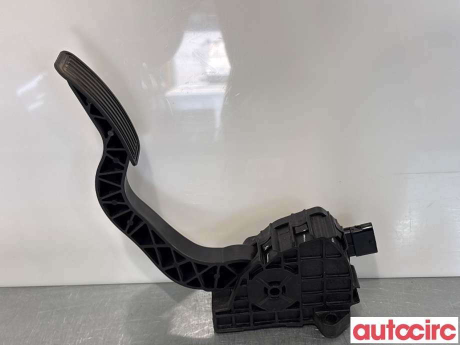 Pedal gass til Tesla Model 3 2018-2023 (Fase 1)  (TESLA|1044695-00-A|K1916-135458|)