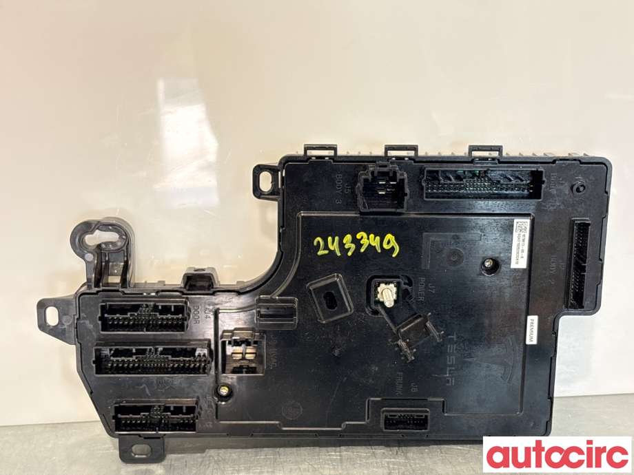 Styreenhet comfort (BCM) til Tesla Model 3 2018-2023 (Fase 1) (TESLA|1078673-00-K|)