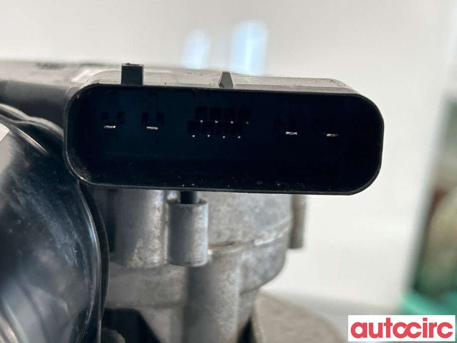 Viskermotor frontrute til Ford Mondeo 2014-2019 (Type V, Fase 1)  (FORD|2512452|W000034152|DS73-17504-AH)