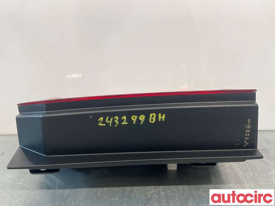 Baklykt høyre til VW Caddy 2015-2020 (Type III, Fase 3) (VOLKSWAGEN|2K1945096AA|)