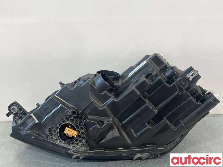 Frontlykt høyre halogen til VW Caddy 2015-2020 (Type III, Fase 3) (VOLKSWAGEN|)