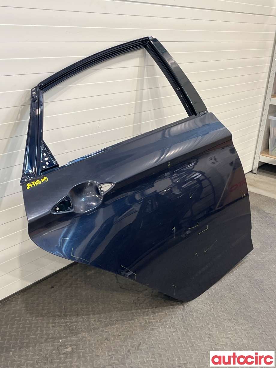 Dør høyre bak til Hyundai i40 2012-2017 (HYUNDAI|770043Z300)